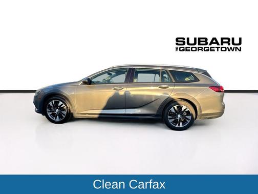 2018 Buick Regal TourX Essence