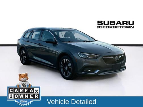 2018 Buick Regal TourX Essence
