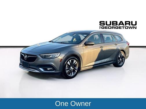 2018 Buick Regal TourX Essence