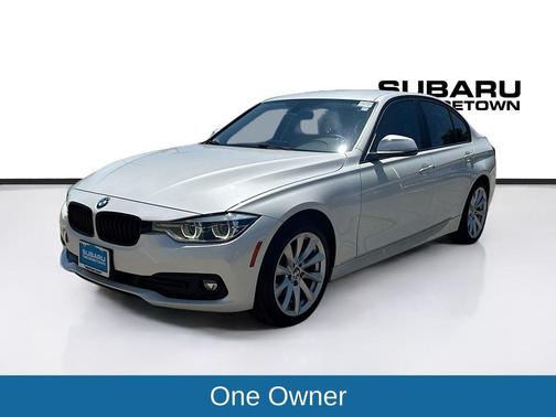 Mineral White Metallic 2018 BMW 320 i