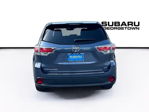 2015 Toyota Highlander LE