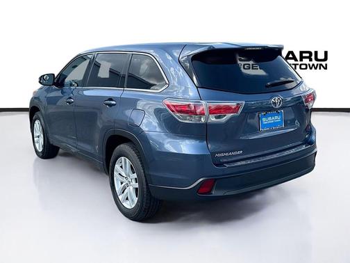 2015 Toyota Highlander LE