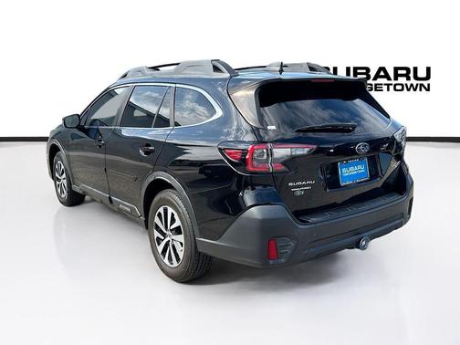 Crystal Black Silica 2020 Subaru Outback Premium