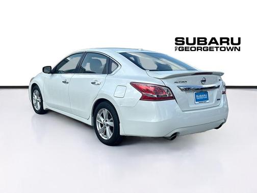 Pearl White 2013 Nissan Altima 2.5 SV