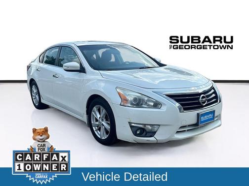 Pearl White 2013 Nissan Altima 2.5 SV