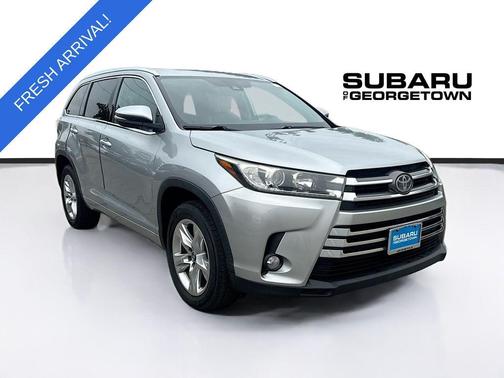 Celestial Silver Metallic 2018 Toyota Highlander Limited