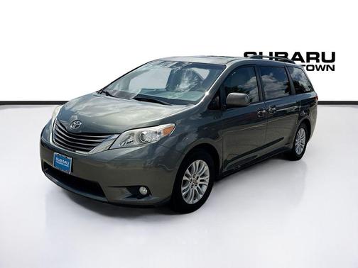 2011 Toyota Sienna XLE