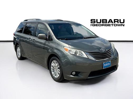 2011 Toyota Sienna XLE