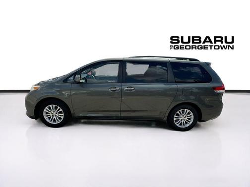 2011 Toyota Sienna XLE