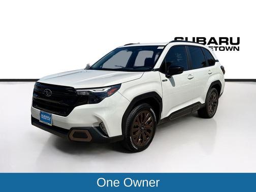 Crystal White Pearl 2025 Subaru Forester Hybrid Sport