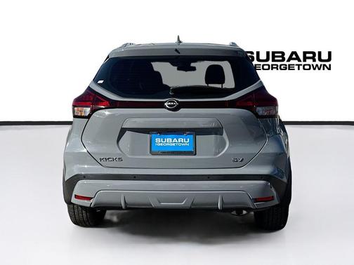 2022 Nissan Kicks SV