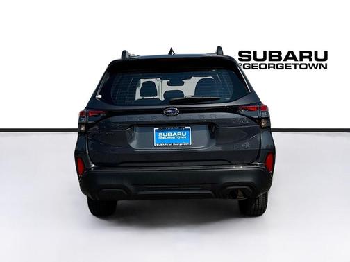 2025 Subaru Forester Base
