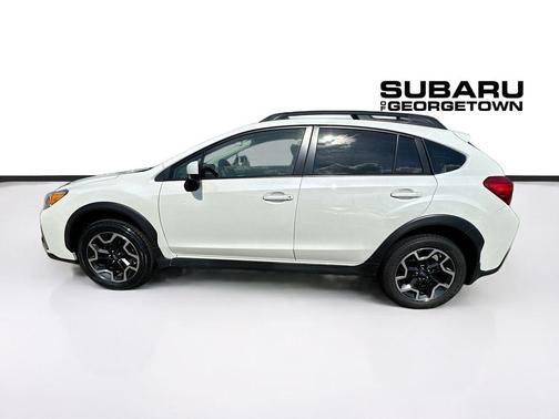 Crystal White Pearl 2017 Subaru Crosstrek 2.0i Premium