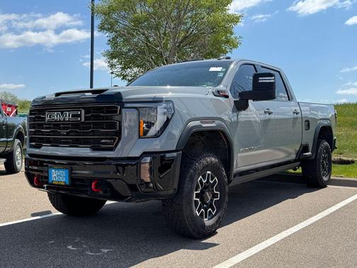 Thunderstorm Grey 2024 GMC Sierra 2500 AT4X