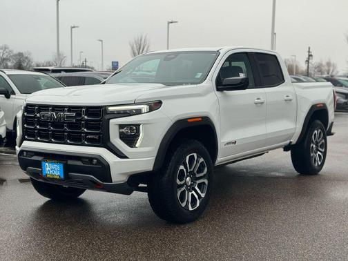 2024 GMC Canyon AT4