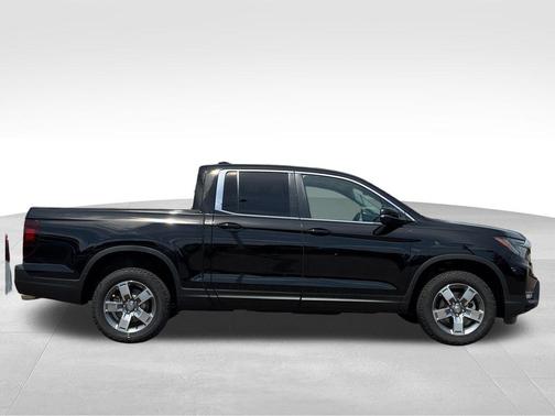 Crystal Black Pearl 2026 Honda Ridgeline RTL