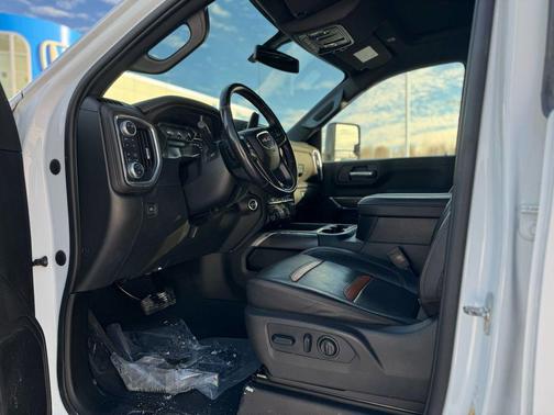 2023 GMC Sierra 2500 AT4