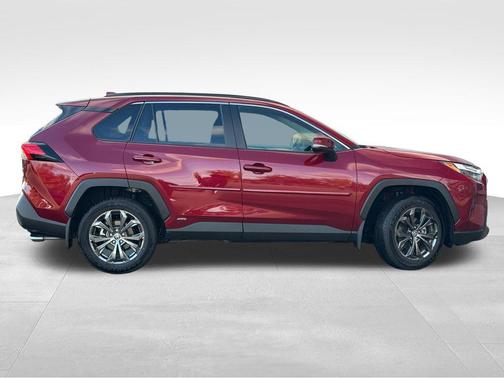 2025 Toyota RAV4 Hybrid XLE Premium