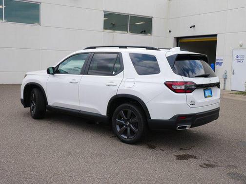 2025 Honda Pilot Sport