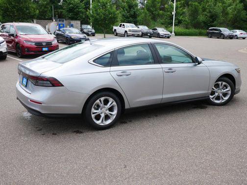 2025 Honda Accord LX 1.5T