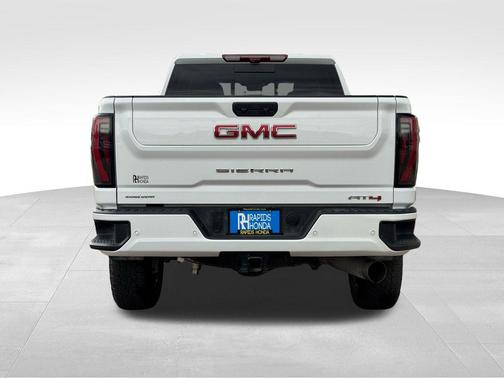 2025 GMC Sierra 2500 AT4