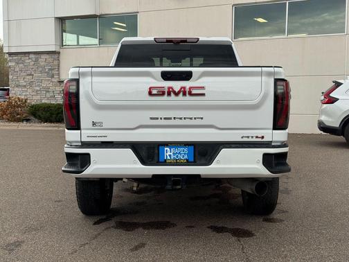 2025 GMC Sierra 2500 AT4
