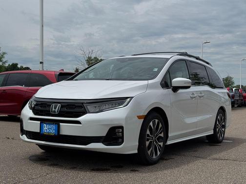 Platinum White Pearl 2026 Honda Odyssey Elite