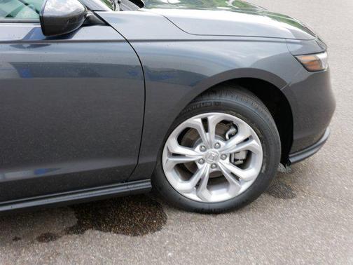 2025 Honda Accord LX 1.5T