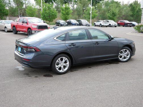 2025 Honda Accord LX 1.5T