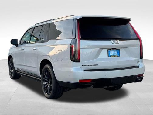 2023 Cadillac Escalade ESV Sport