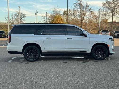 2023 Cadillac Escalade ESV Sport