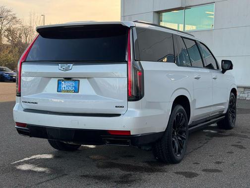 2023 Cadillac Escalade ESV Sport