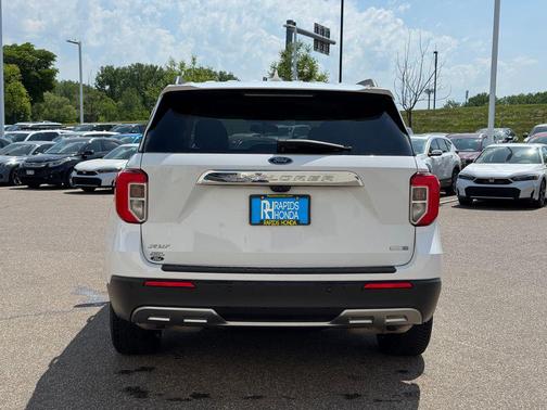 Oxford White 2020 Ford Explorer XLT