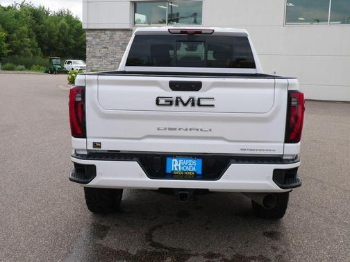 2024 GMC Sierra 3500 Denali