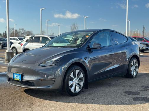 2023 Tesla Model Y Long Range Dual Motor All-Wheel Drive