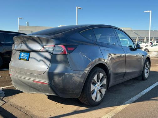 2023 Tesla Model Y Long Range Dual Motor All-Wheel Drive