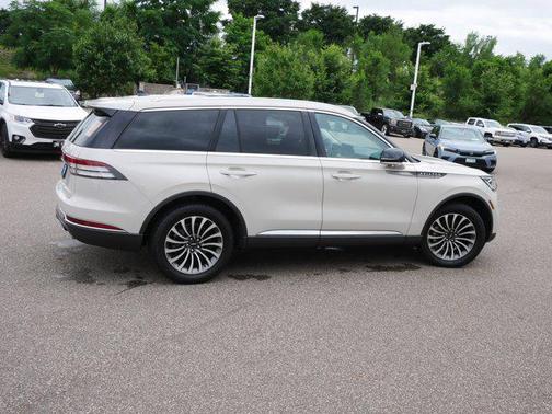 2023 Lincoln Aviator Standard AWD