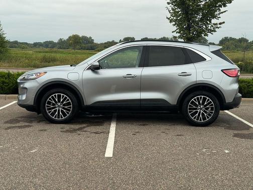 2021 Ford Escape Titanium