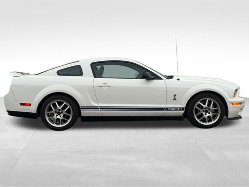 2008 Ford Shelby GT500 Base