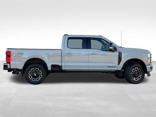 2025 Ford F-250 Platinum