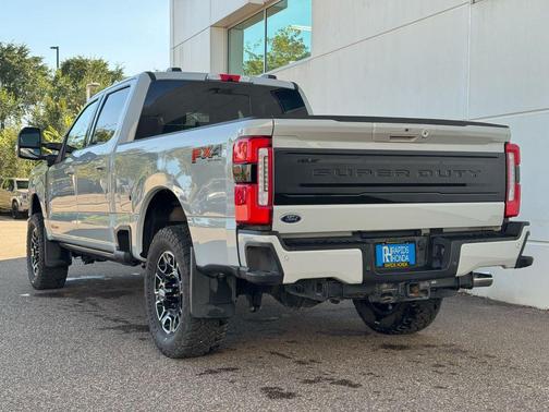 2025 Ford F-250 Platinum