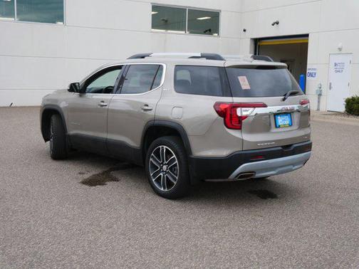 2022 GMC Acadia AWD SLT