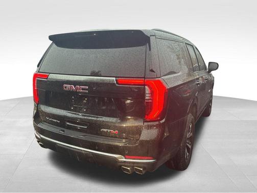 2025 GMC Yukon 4WD AT4