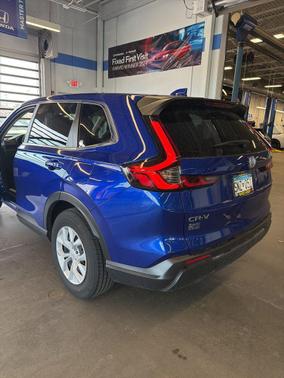 2025 Honda CR-V LX AWD