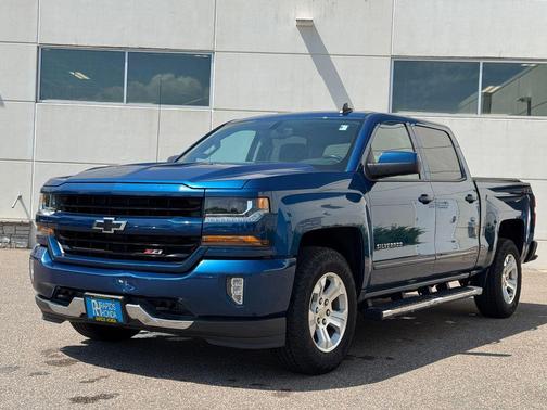 Deep Ocean Blue Metallic 2018 Chevrolet Silverado 1500 2LT