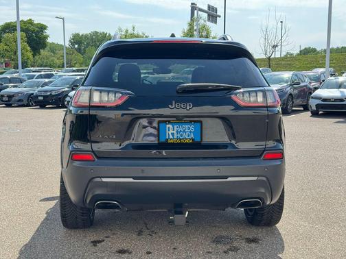 Diamond Black Crystal Pearlcoat 2021 Jeep Cherokee Latitude Lux