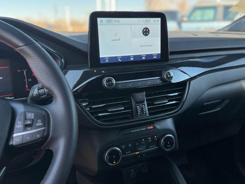 Gray Metallic 2025 Ford Escape ST-Line