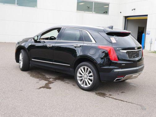 2017 Cadillac XT5 Platinum