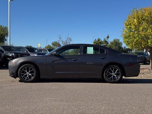 Granite Crystal Metallic Clearcoat 2013 Dodge Charger SE