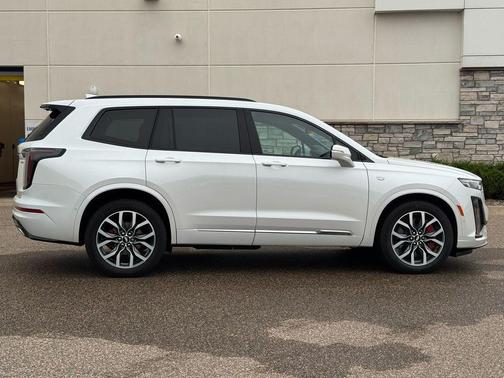 2024 Cadillac XT6 Sport AWD